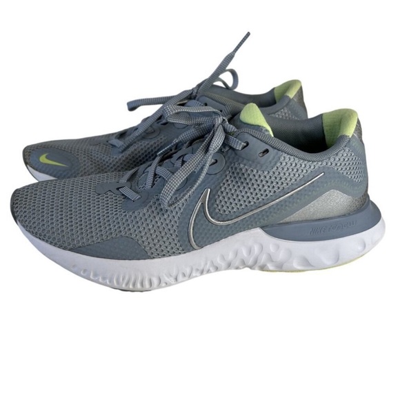 Nike Women’s Size 9 Renew Run Obsidian Mist Sneakers - Picture 1 of 10